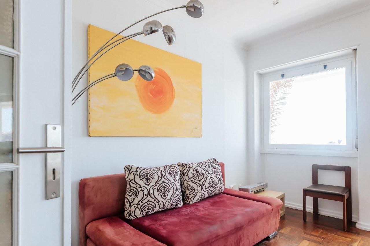 Cascais - Carcavelos Beach Apartment Εξωτερικό φωτογραφία